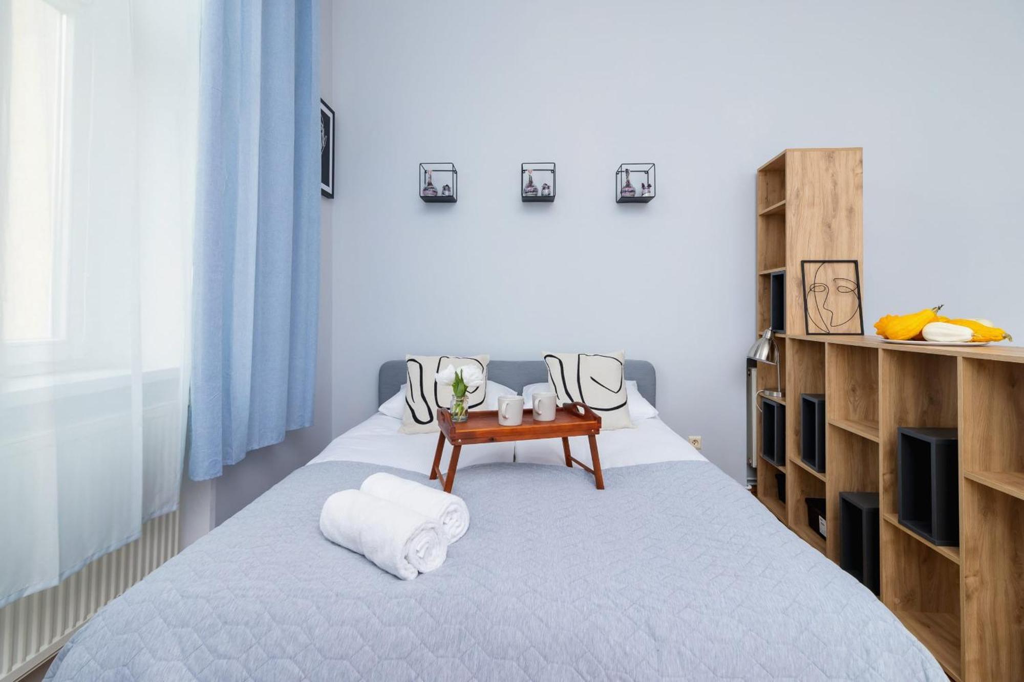 Apartment Podwale Uj Downtown Cracow By Renters Krakau